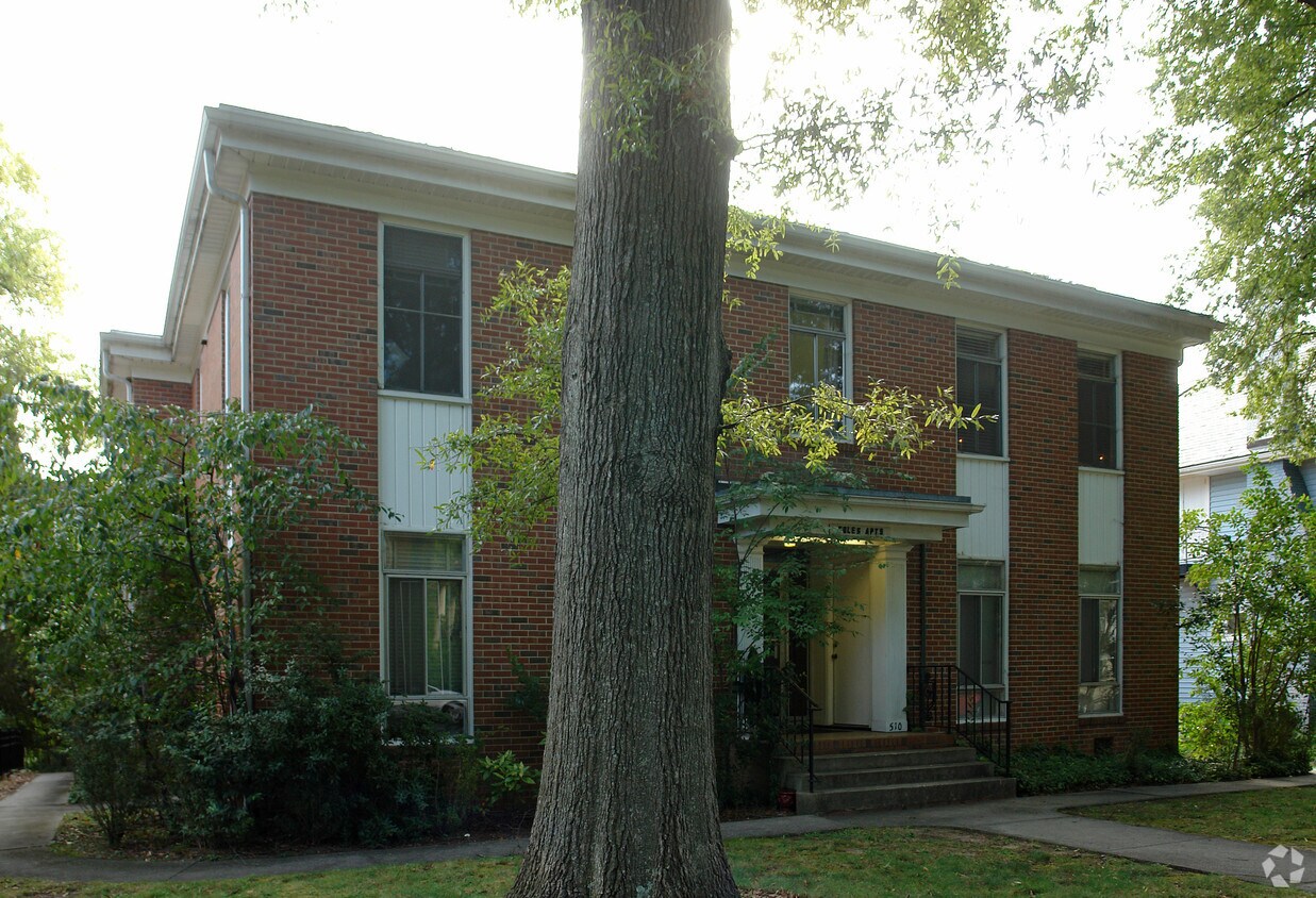 Primary Photo - Cole Apartments