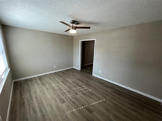 Building Photo - 3009 Clover Dr