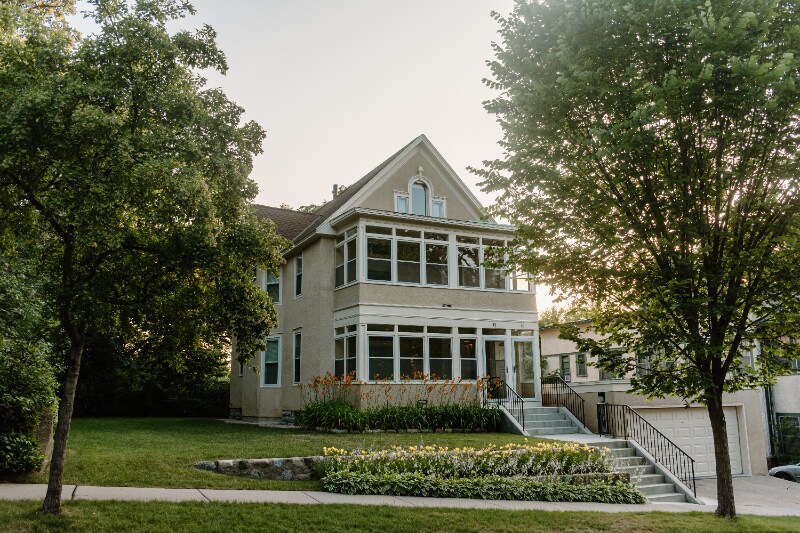 Primary Photo - 12 Barton Ave SE