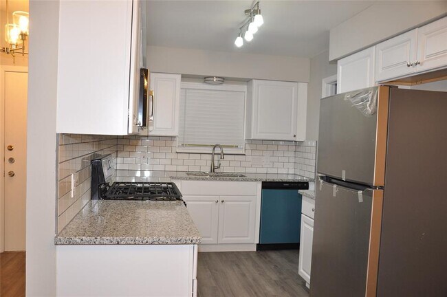 Foto del edificio - 11802 Argonne Forest Trail