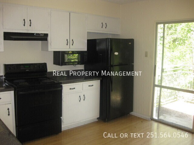 Foto del edificio - 4009 Old Shell Rd