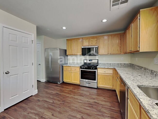 Foto del edificio - 8624 Dodds Canyon St