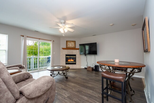 Foto del edificio - 532 Lake St