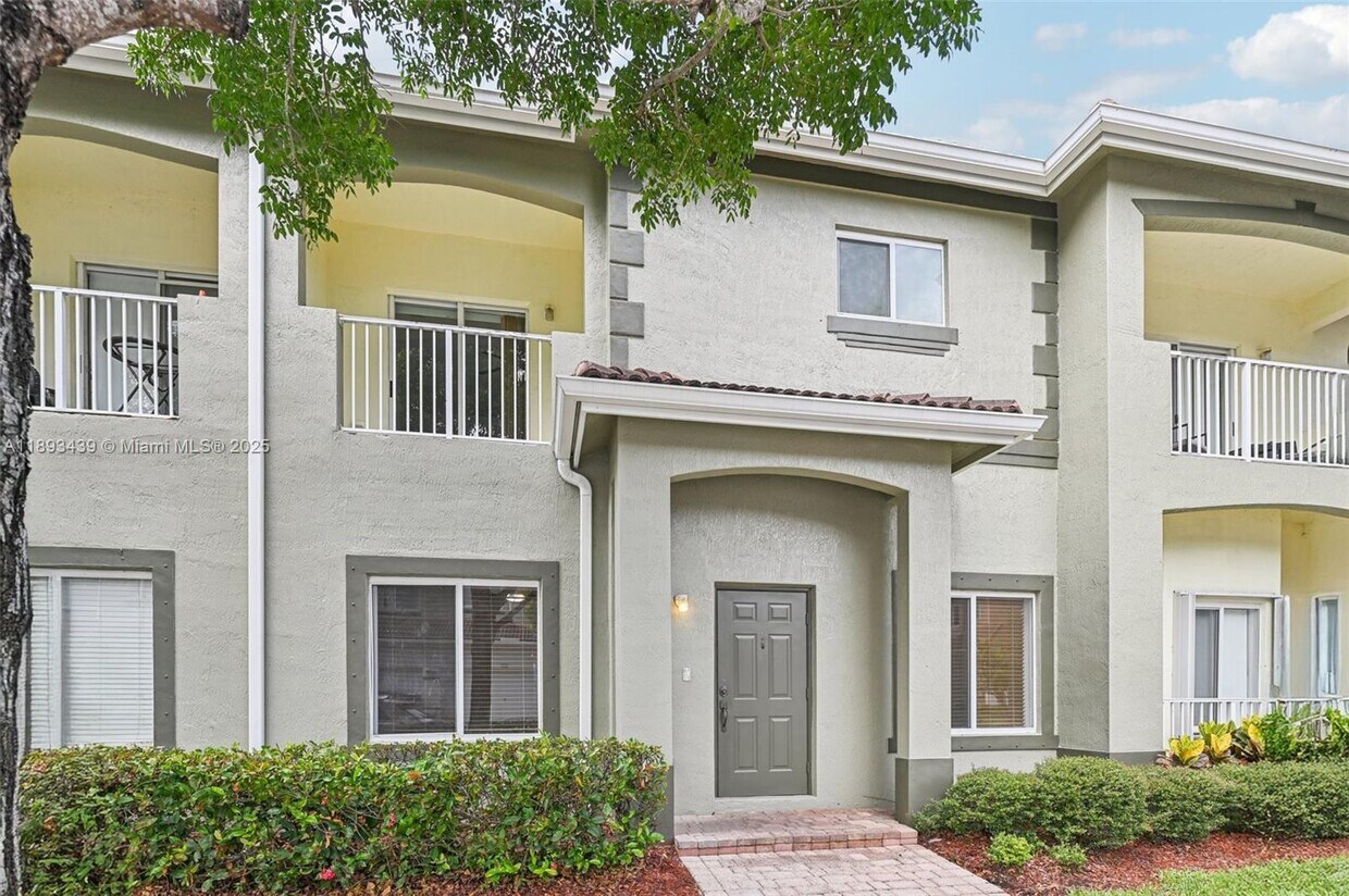 Primary Photo - 2456 SE 19th Ct