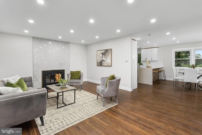 Building Photo - 6 Ryan Rd