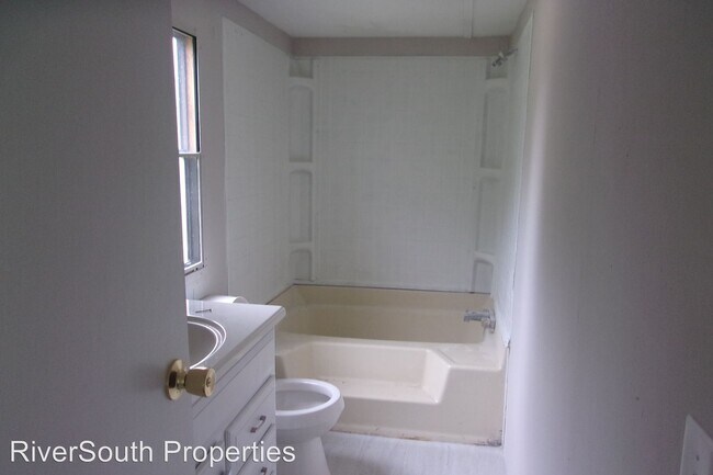Building Photo - 929 AL-165