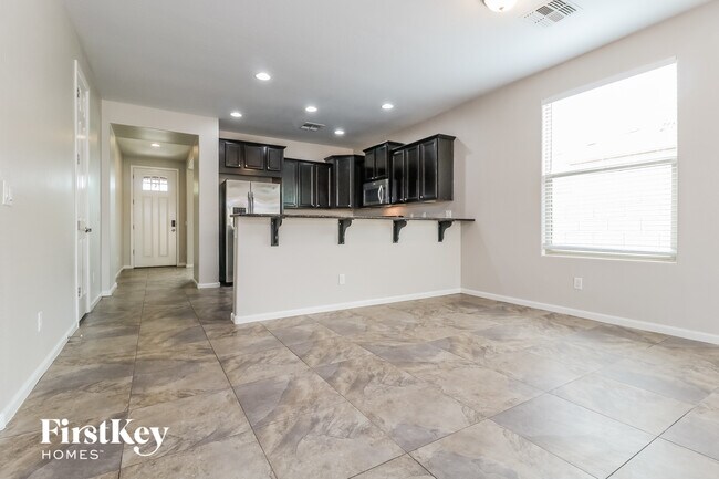 Foto del edificio - 17044 W Mohave St