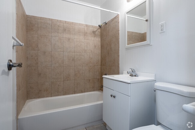 Baño - Clásico - Partridge Run Apartments