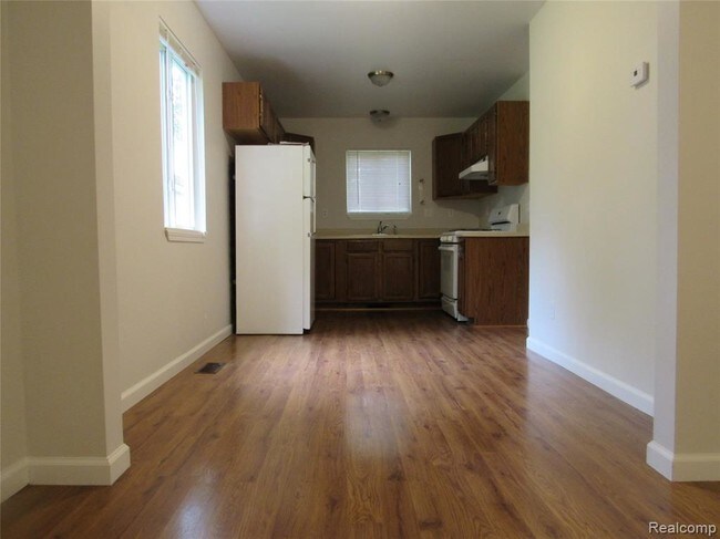 Building Photo - 2702 Sinclair St
