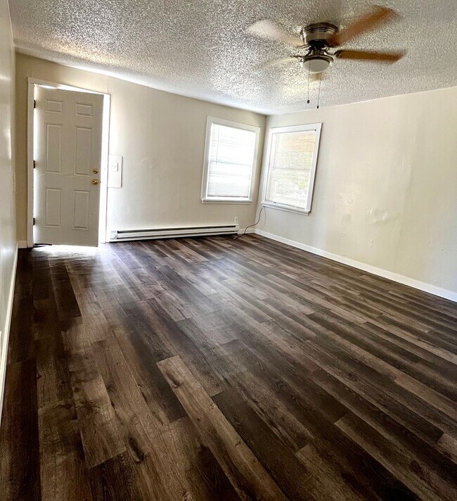 Foto del edificio - 2 Bedroom Single Family