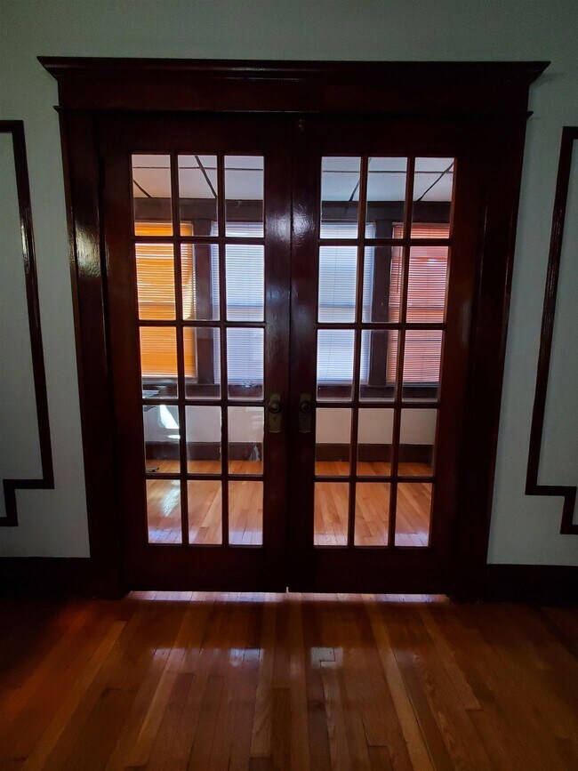 Foto del edificio - 7606 Smith Ave