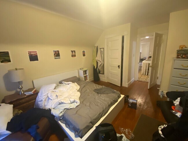 Building Photo - 83 Ossipee Rd