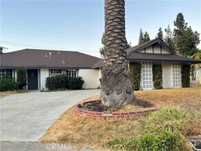 Building Photo - 1584 Canoga Pl