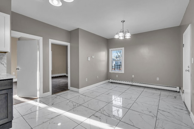 Foto del edificio - 165 Winfield Ave