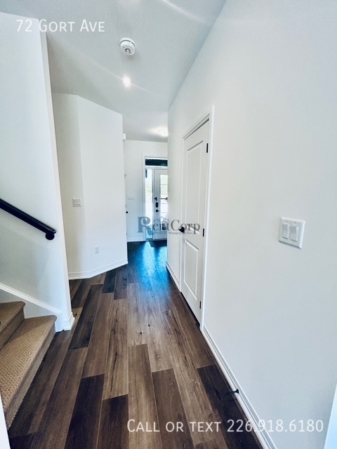 Photo du bâtiment - 72 Gort Ave