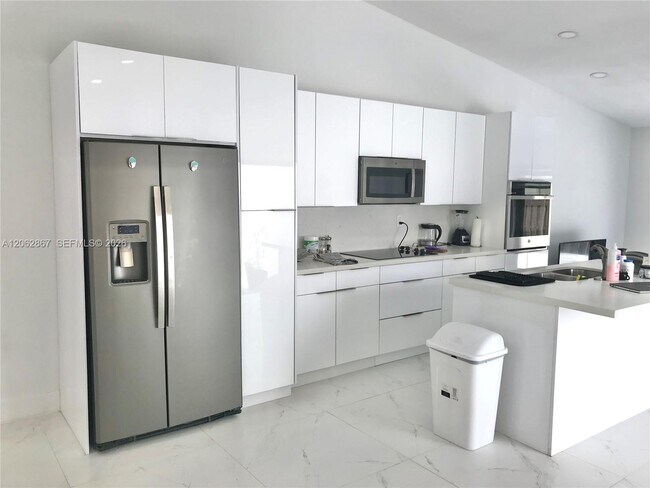 Foto del edificio - 6651 NW 173rd Ln