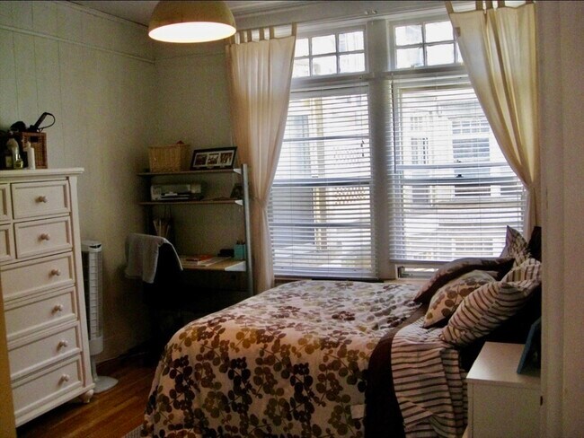 Foto del edificio - 1685 Beacon St