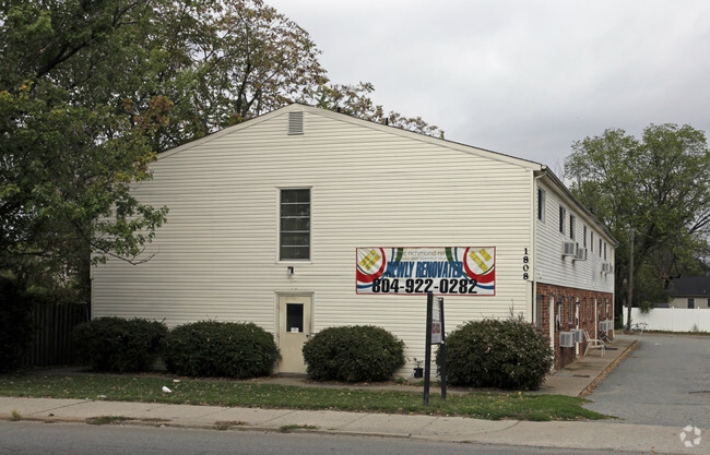 Building Photo - 1808 Williamsburg Rd