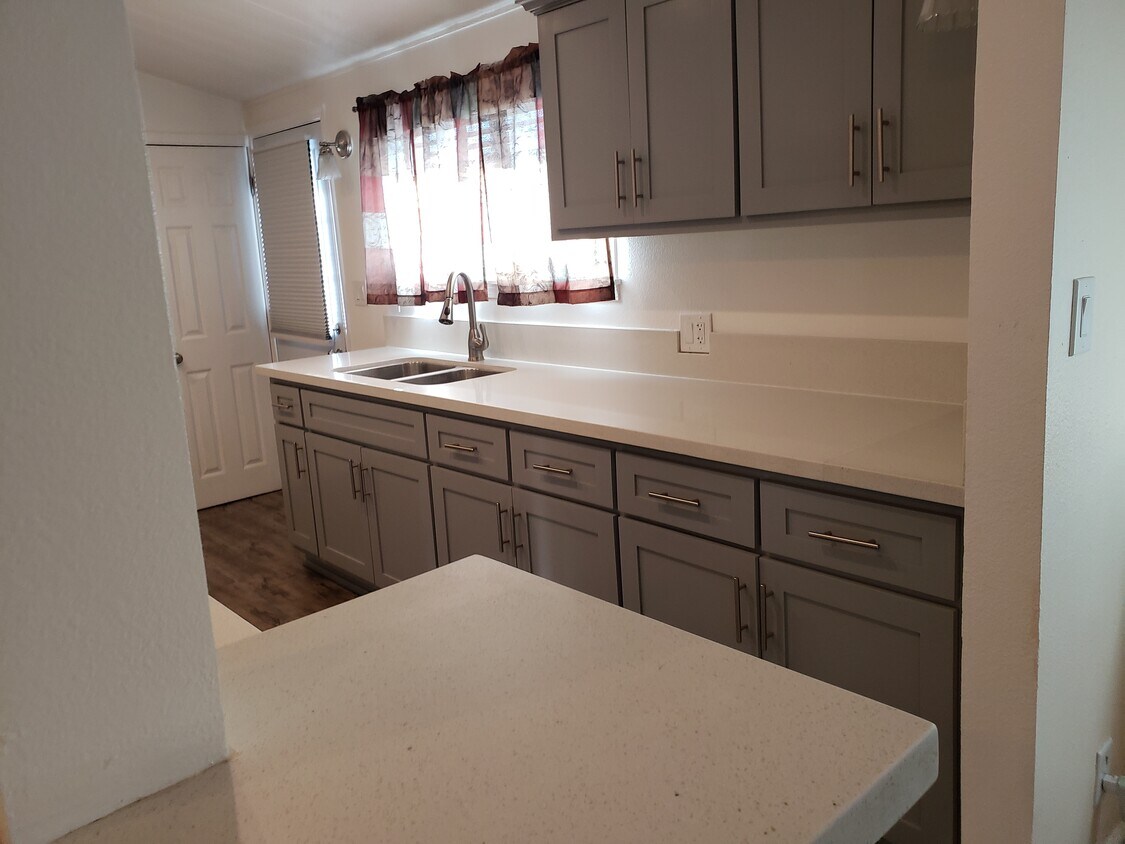 Foto principal - 12319 Allard St