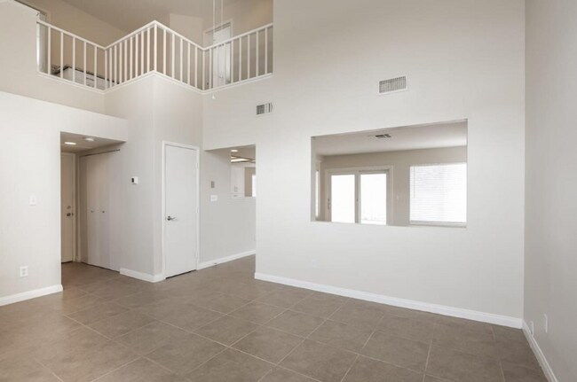 Foto del edificio - 9428 Desert Ridge Ave