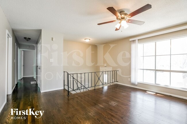 Building Photo - 2020 Belmont Blvd