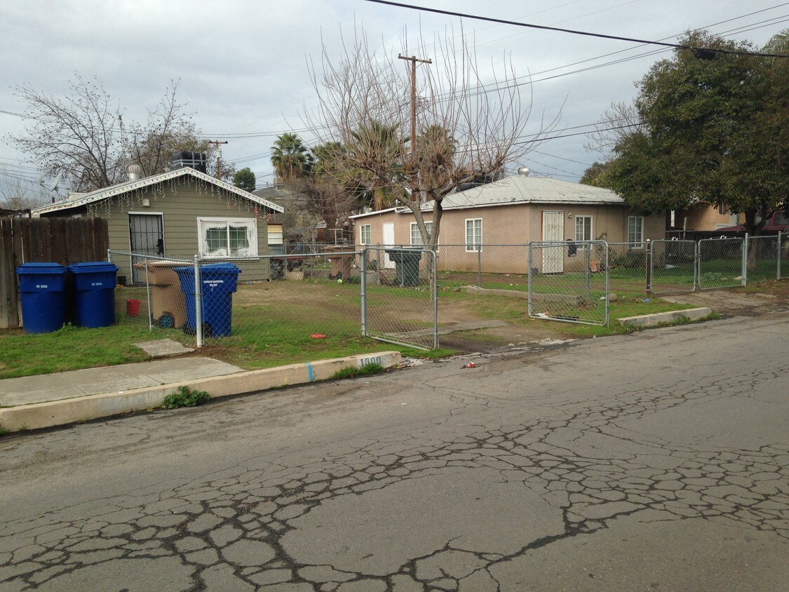 Vista 1000 y 1004 - 2930-2932 Kentucky St
