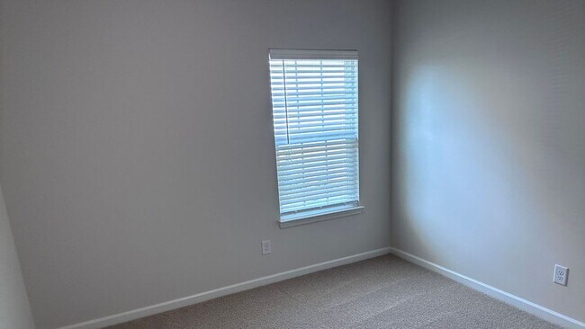 Foto del edificio - 4619 Slatestone Dr