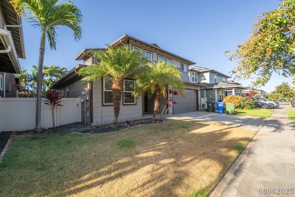 Foto principal - $4700.00 | 4BD/3BA Single Family Home In S...