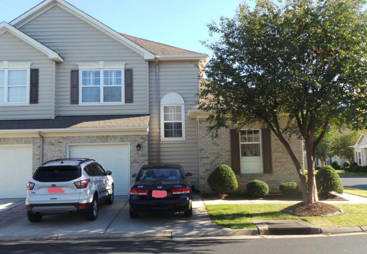 4432 Salem Springs Way, Virginia Beach, VA 23456 Townhome Rentals in