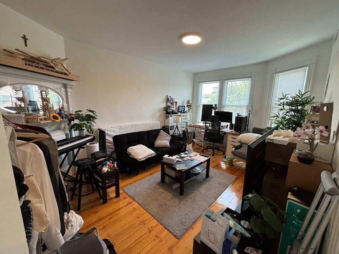 Foto principal - 1433 Cambridge St