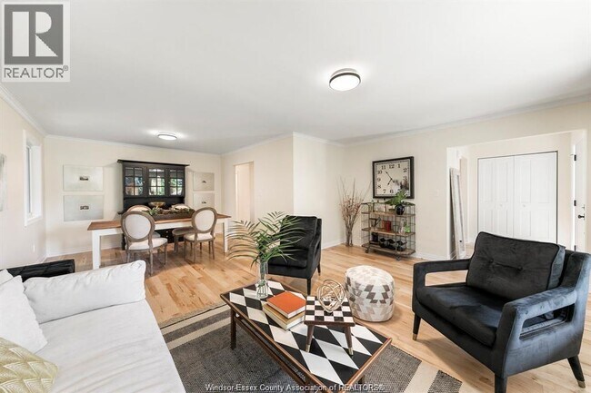 Photo du bâtiment - 950 Kennedy Dr W