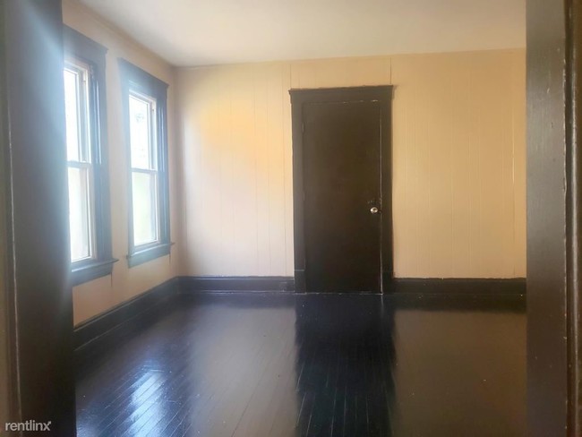 Foto del edificio - 2877 Ambler St