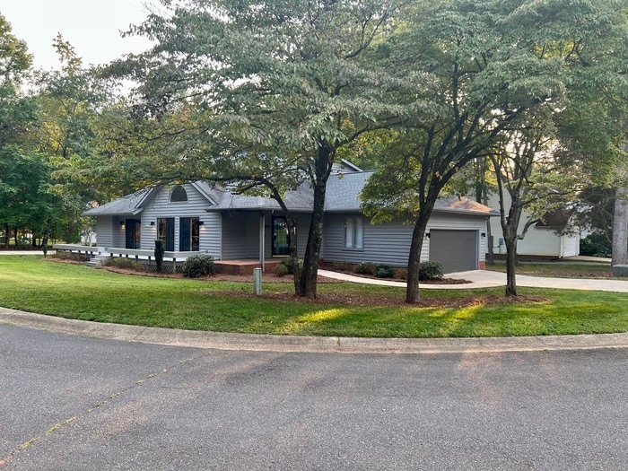 200 Autumn Leaf Ln, Lake Wylie, SC 29710 House Rental in Lake Wylie