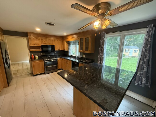 Building Photo - 78 Rosewood Dr