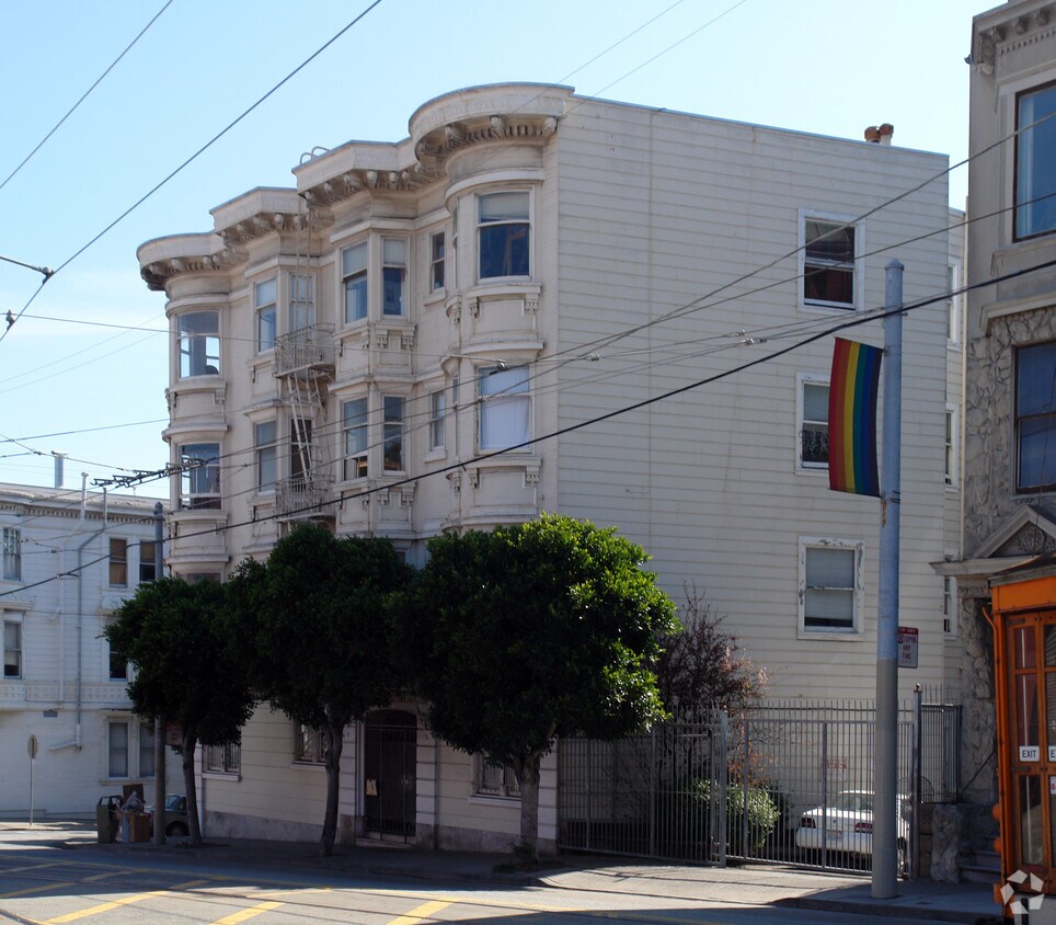 Building Photo - 3951-3959 17th St
