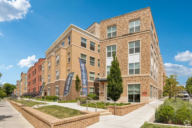 Foto del edificio - The Robeson at Spring Flats