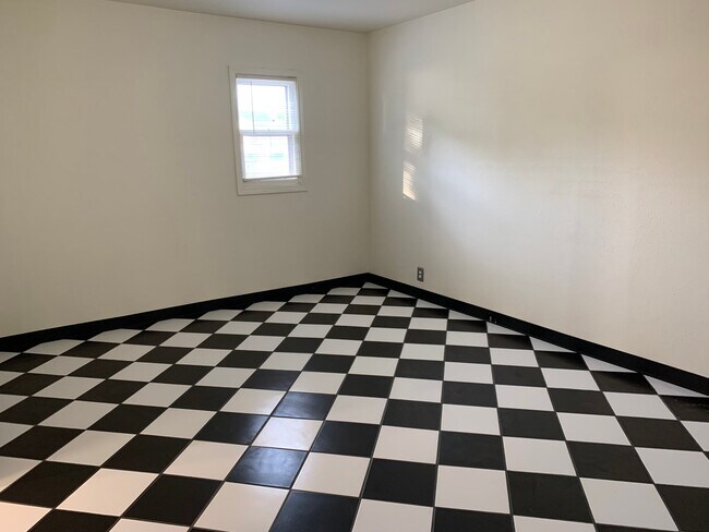 Foto del edificio - 737 Key City Dr