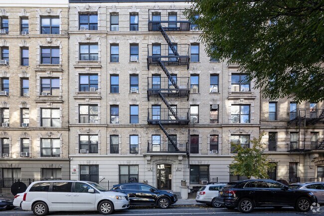 Foto del edificio - 226-228 W 111th St