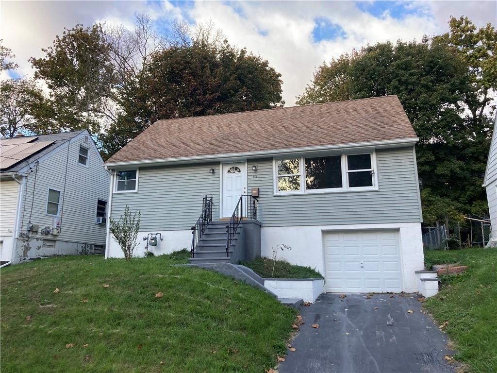 Foto principal - 83 Larter Ave
