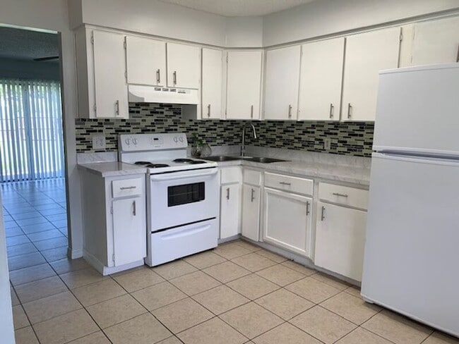 Building Photo - 4504 Ballentine Ct
