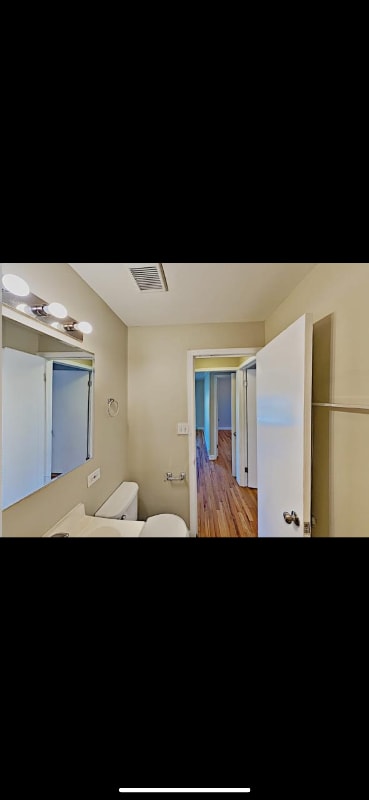 Foto del edificio - 4709 Wesley Terrace