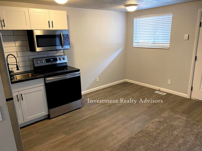 Foto del edificio - 4685 S Hanauer St