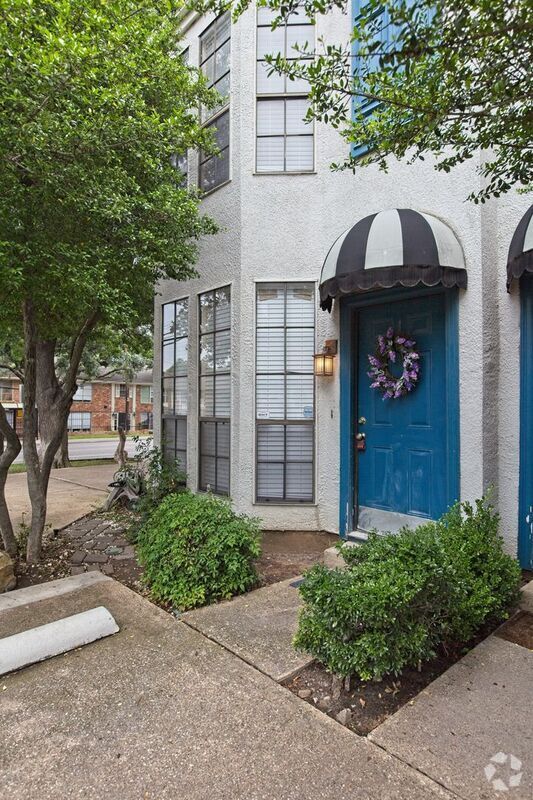 Building Photo - 5000 Cedar Springs Rd