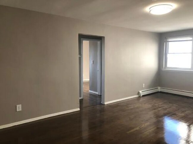 Building Photo - 5110 Palisade Ave