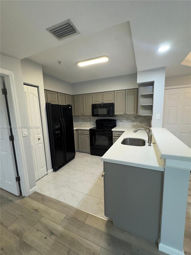 Building Photo - 2042 Alta Meadows Ln