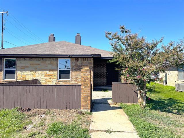 Building Photo - 216 Christina Pl
