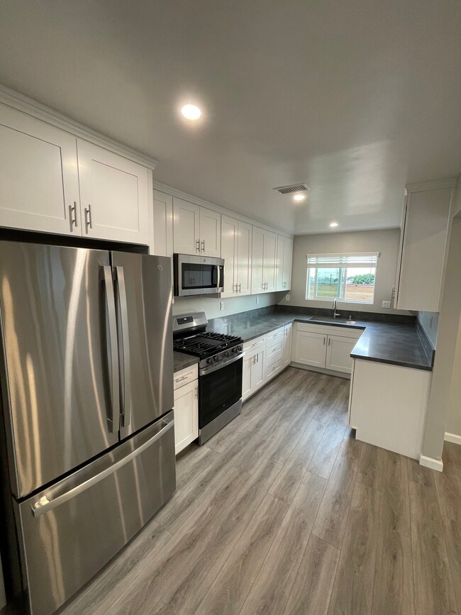 Foto del edificio - 24 N Harbison Ave