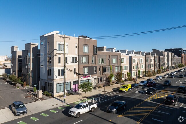 Foto del edificio - Kensington Court Flats