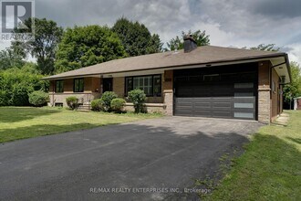 Building Photo - 2037 Lynchmere Ave
