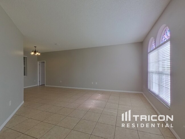 Foto del edificio - 5345 Coral Vine Ln